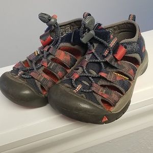 Toddler keen sandals
